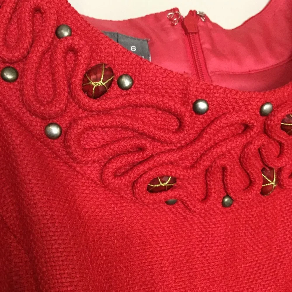 Muse Red Embellished Collar Sleeveless Dress - Picture 3 of 11